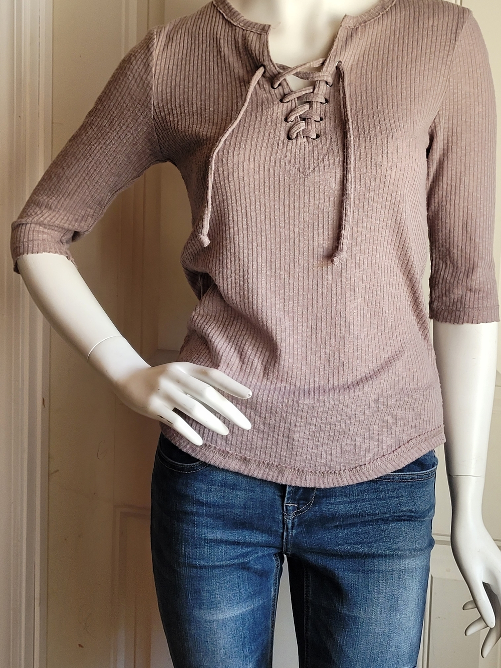 BKE Ribbed Lace-Up 3/4 Sleeves Knit Top XS